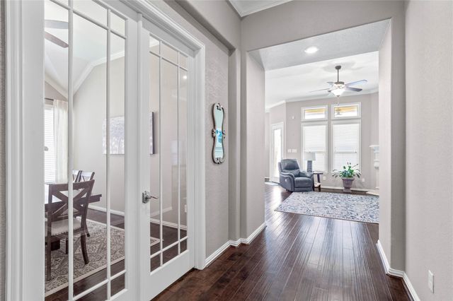 9323 Dochfour Lane, Tomball, TX 77375