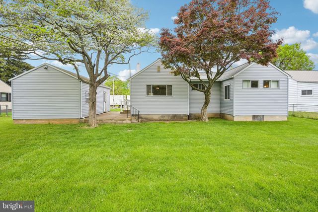 12209 THORNTON RD, Philadelphia, PA 19154