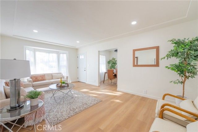 10106 Capistrano Ave, South Gate, CA 90280