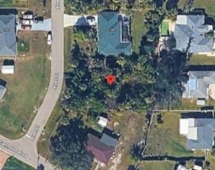 2410 Alvet ST, Port Charlotte, FL 33948