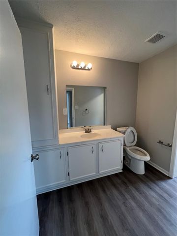 1418 2nd Avenue N, Texas City, TX 77590