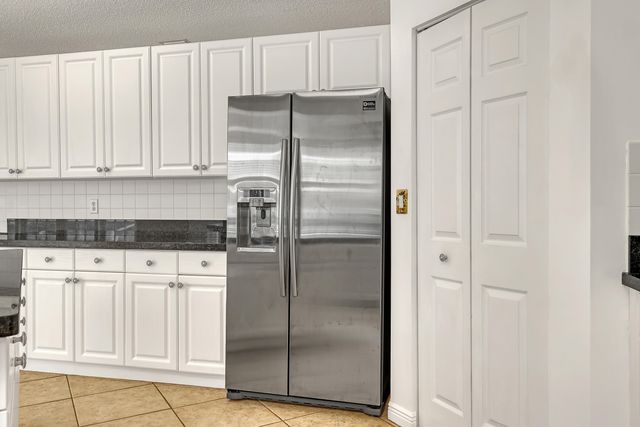 2465 Westmont Lane, Royal Palm Beach, FL 33411