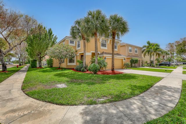 2465 Westmont Lane, Royal Palm Beach, FL 33411