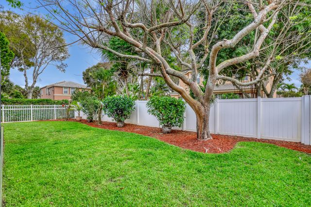 2465 Westmont Lane, Royal Palm Beach, FL 33411