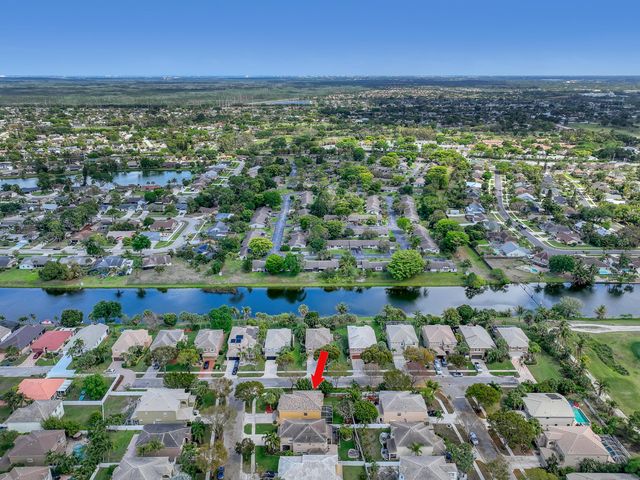 2465 Westmont Lane, Royal Palm Beach, FL 33411