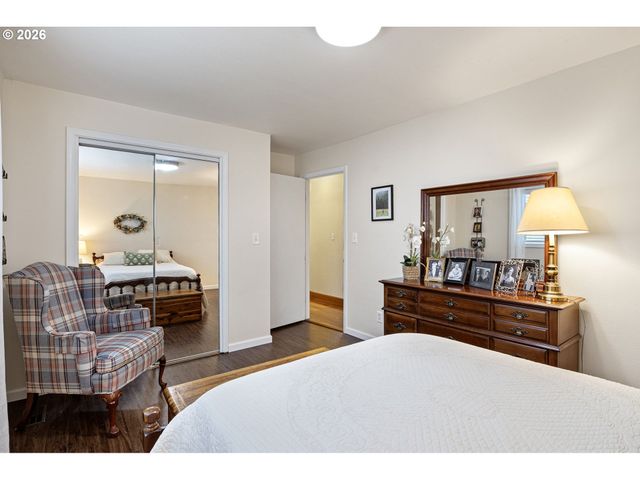 963 Se GLENN St, Roseburg, OR 97470