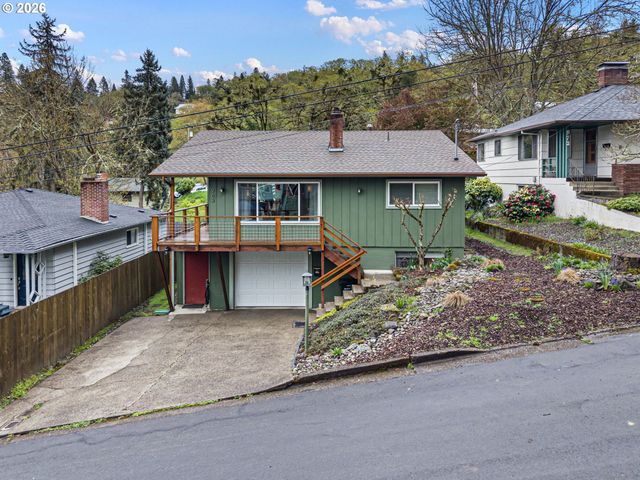 963 Se GLENN St, Roseburg, OR 97470