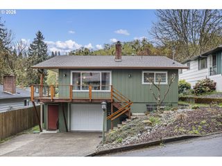 963 Se GLENN St, Roseburg, OR 97470