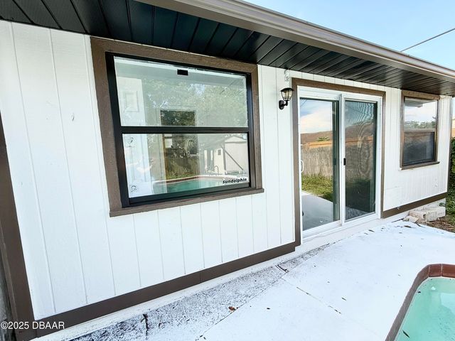 929 Derbyshire Road, Daytona Beach, FL 32117