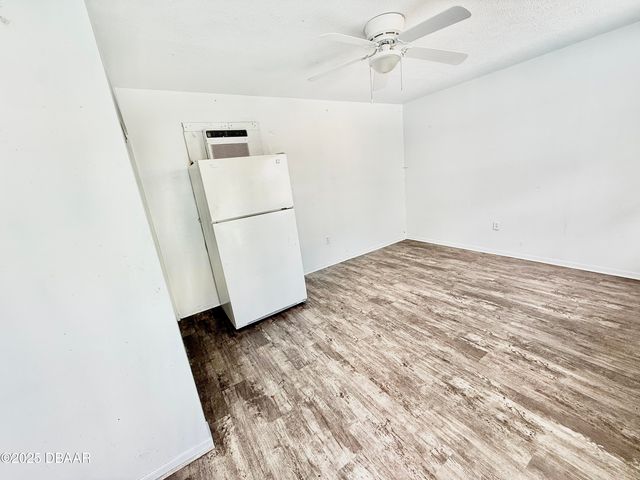 929 Derbyshire Road, Daytona Beach, FL 32117