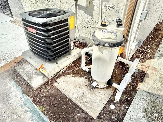 929 Derbyshire Road, Daytona Beach, FL 32117