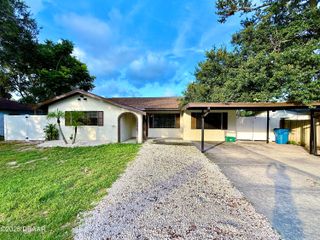 929 Derbyshire Road, Daytona Beach, FL 32117
