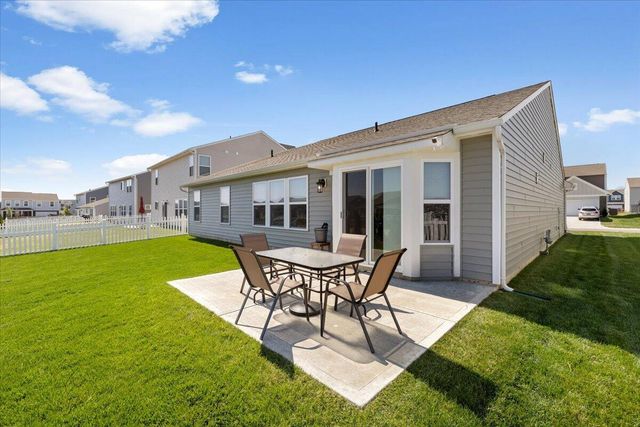 8178 Cherry Birch Drive 8178 Cherry Birch Drive, Tipp City, OH 45371