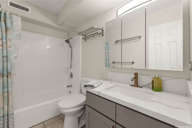 1863 Kaioo Drive 302, Honolulu, HI 96815