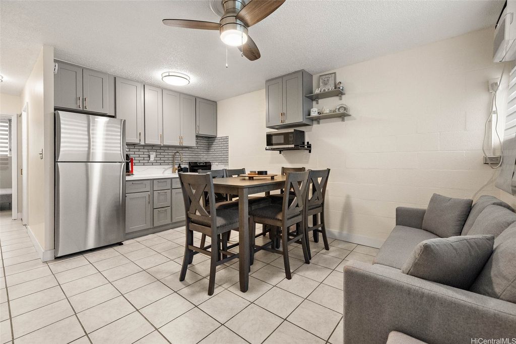 1863 Kaioo Drive 302, Honolulu, HI 96815