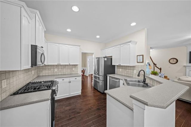 9310 Old Preserve Trail, Ball Ground, GA 30107