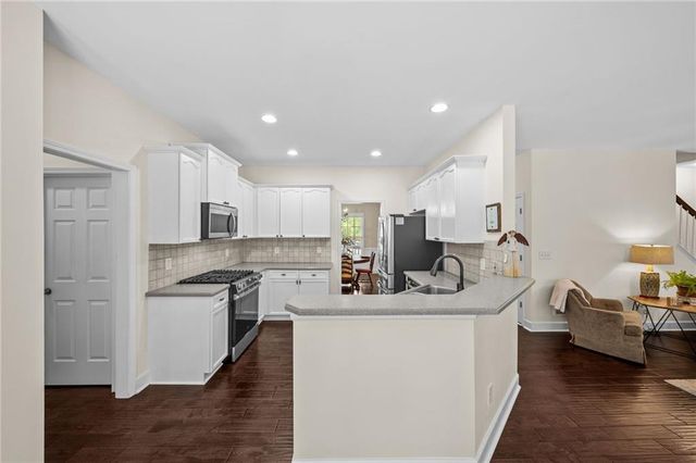 9310 Old Preserve Trail, Ball Ground, GA 30107