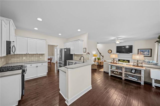 9310 Old Preserve Trail, Ball Ground, GA 30107
