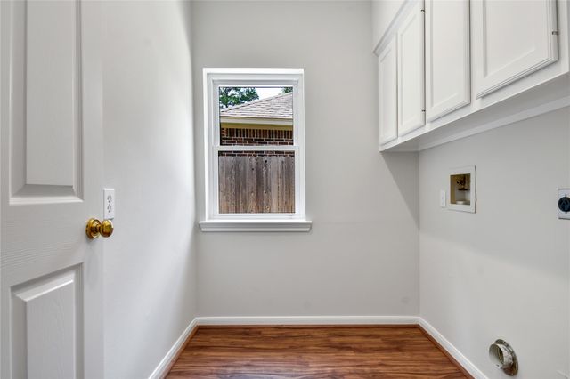 152 W Amberglow Circle, The Woodlands, TX 77381