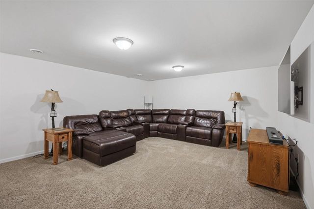 901 Blue Mounds Street, Mount Horeb, WI 53572