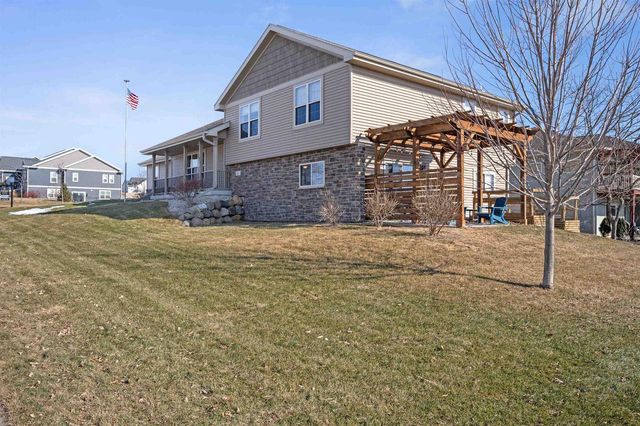 901 Blue Mounds Street, Mount Horeb, WI 53572