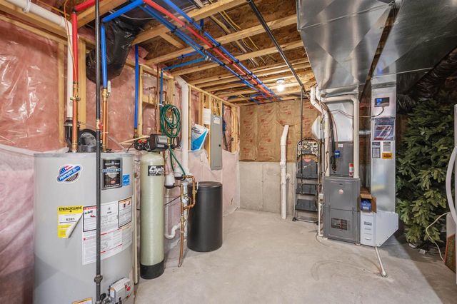 901 Blue Mounds Street, Mount Horeb, WI 53572