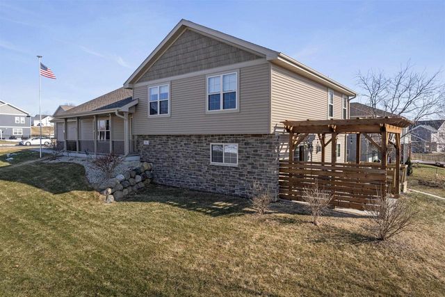 901 Blue Mounds Street, Mount Horeb, WI 53572