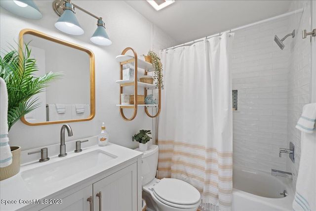 3256 Sea Oats Circle, Melbourne Beach, FL 32951