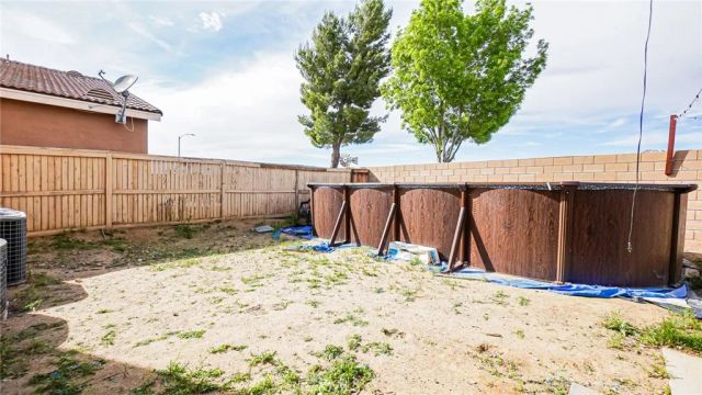 11938 Tiffany, Victorville, CA 92392