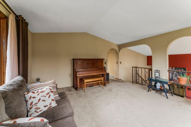 7567 Lent Trail, Stacy, MN 55079