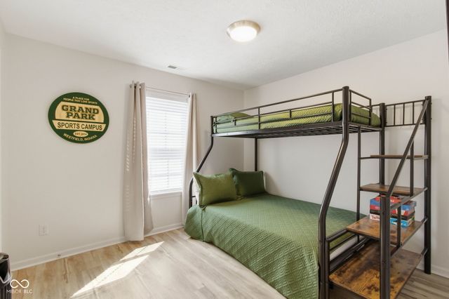 514 E Pine Ridge Drive, Westfield, IN 46074