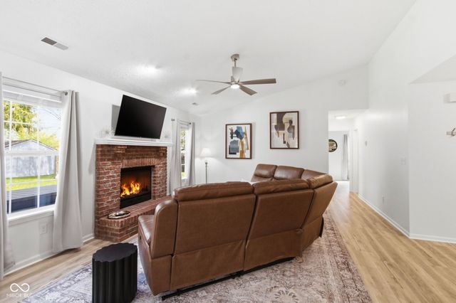 514 E Pine Ridge Drive, Westfield, IN 46074