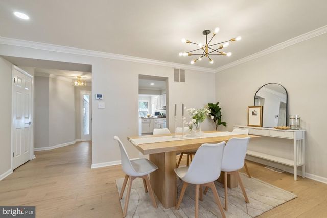 12 RIVER OAKS CIR, Baltimore, MD 21208