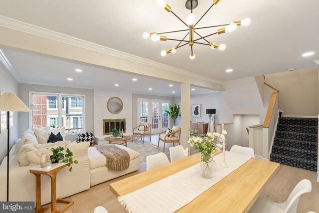 12 RIVER OAKS CIR, Baltimore, MD 21208