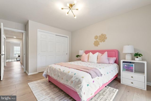12 RIVER OAKS CIR, Baltimore, MD 21208