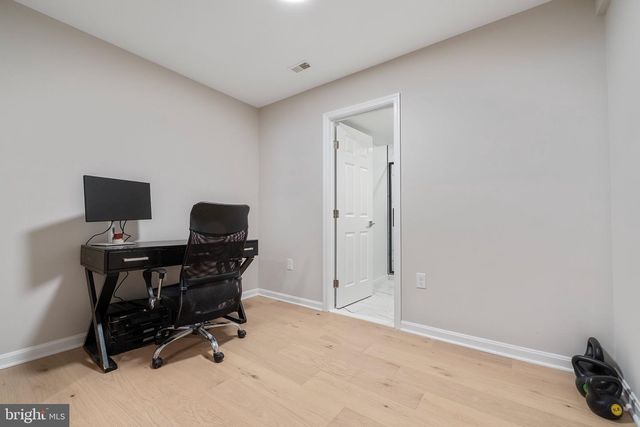 12 RIVER OAKS CIR, Baltimore, MD 21208