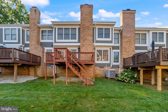 12 RIVER OAKS CIR, Baltimore, MD 21208
