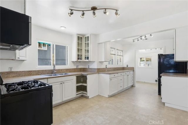 1668 Anaheim Street, Harbor City, CA 90710