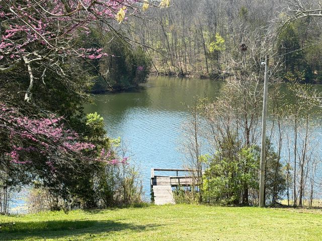 635 Corinth Shore Drive, Corinth, KY 41010