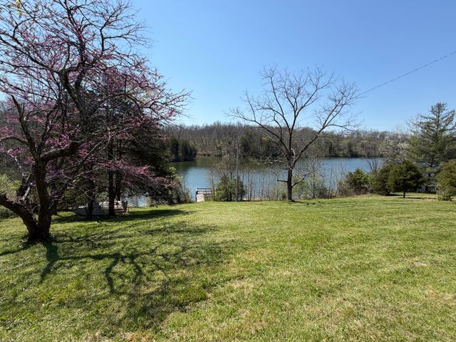 635 Corinth Shore Drive, Corinth, KY 41010