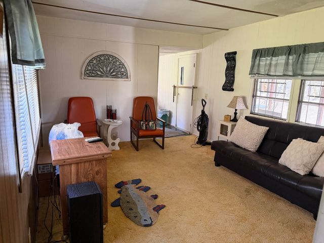 635 Corinth Shore Drive, Corinth, KY 41010