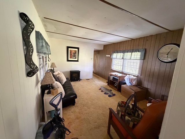 635 Corinth Shore Drive, Corinth, KY 41010
