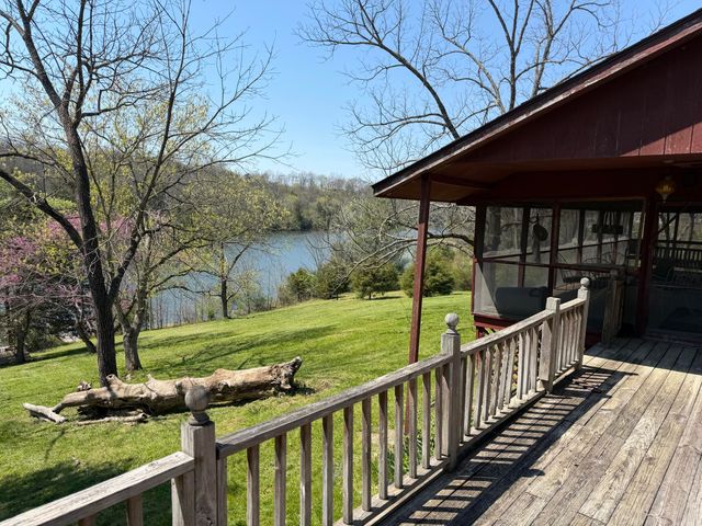 635 Corinth Shore Drive, Corinth, KY 41010