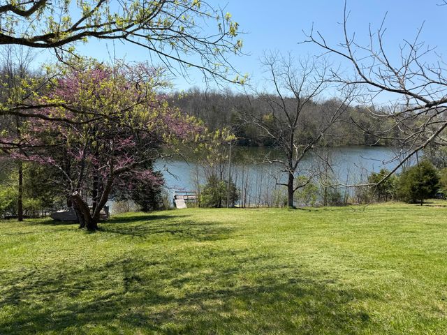 635 Corinth Shore Drive, Corinth, KY 41010