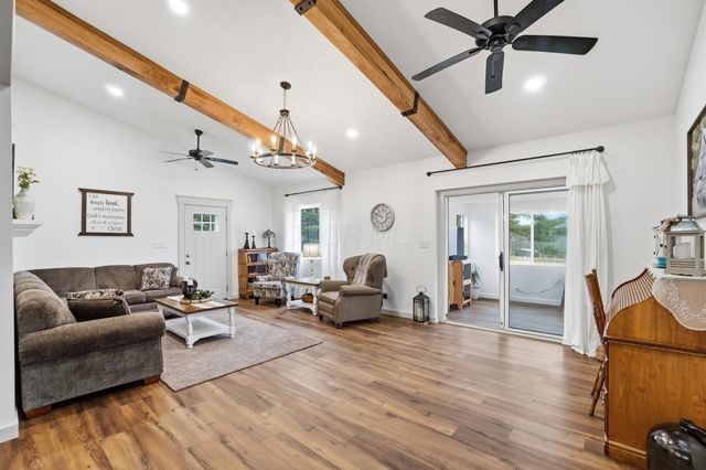 2270 Ginder Road NW, Lancaster, OH 43130