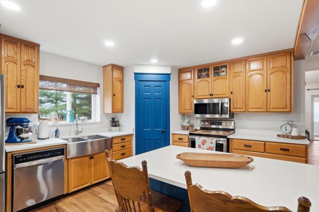 2270 Ginder Road NW, Lancaster, OH 43130