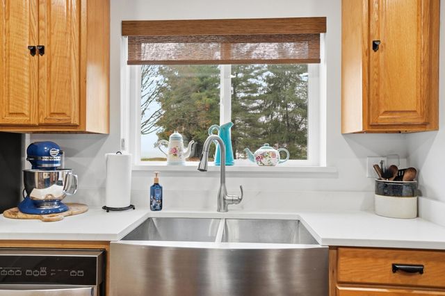 2270 Ginder Road NW, Lancaster, OH 43130