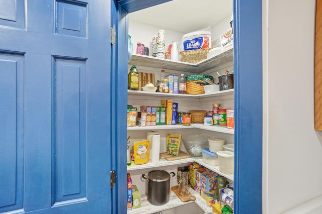 2270 Ginder Road NW, Lancaster, OH 43130