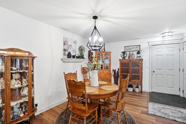 2270 Ginder Road NW, Lancaster, OH 43130