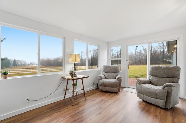 2270 Ginder Road NW, Lancaster, OH 43130